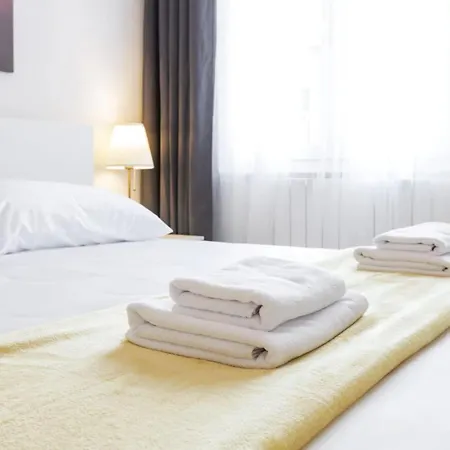 Luxusni, Prostorne V Centru Mesta Appartement